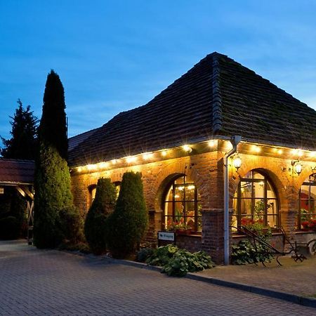 Landhotel Zur Schmiede Goehren-Lebbin Exterior photo